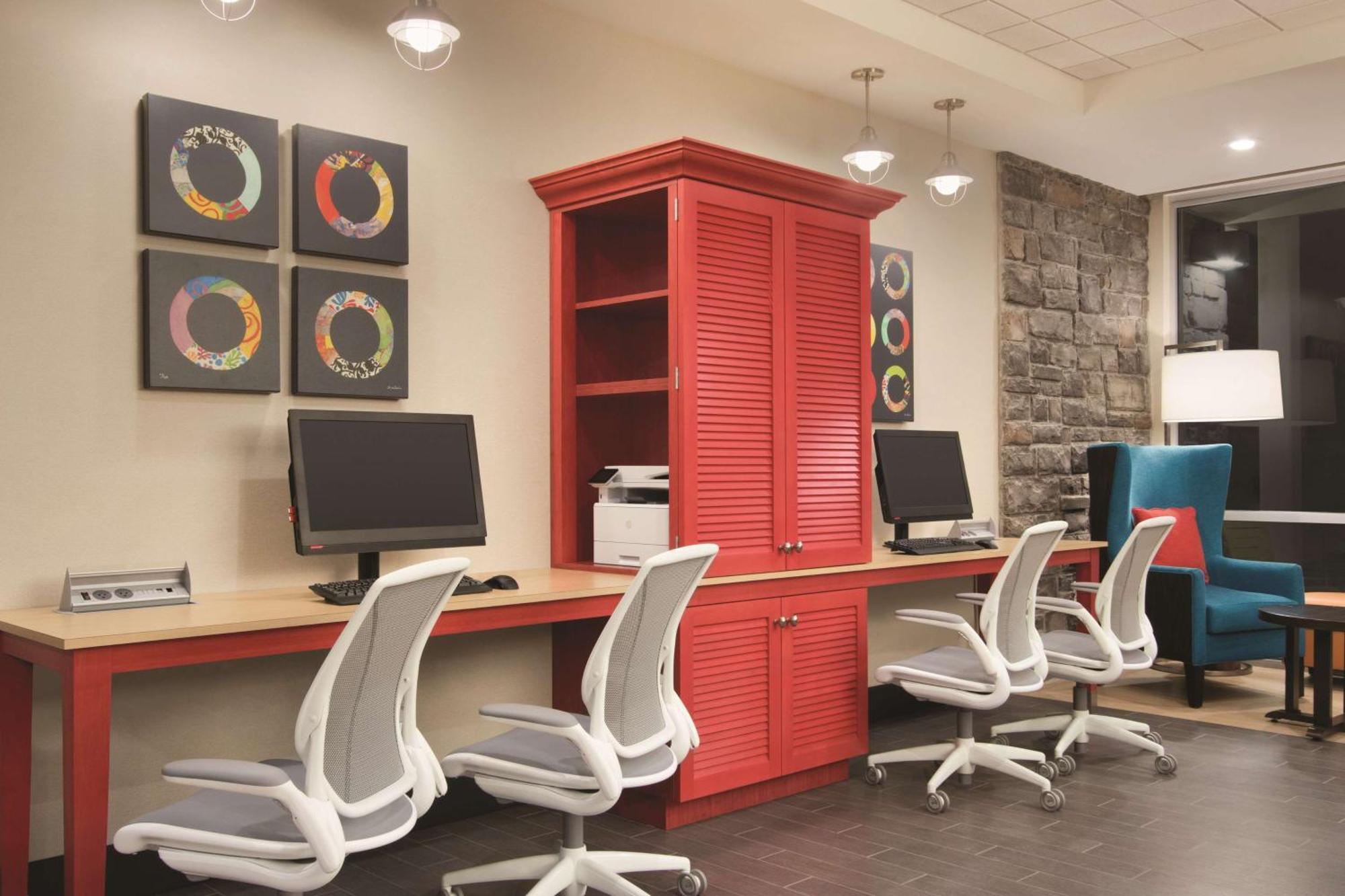 Home2 Suites By Hilton Fort St. John Buitenkant foto
